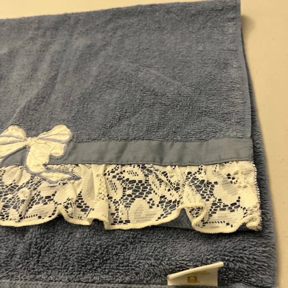 Vintage Hand Towel Elizabeth Gray JC‎ Penney Denim Blue Ivory Lace Satin Bow